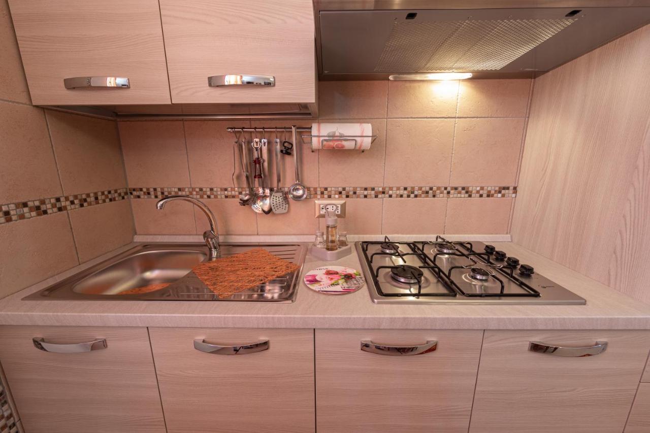 Arcobaleno Apartment 폰디 외부 사진