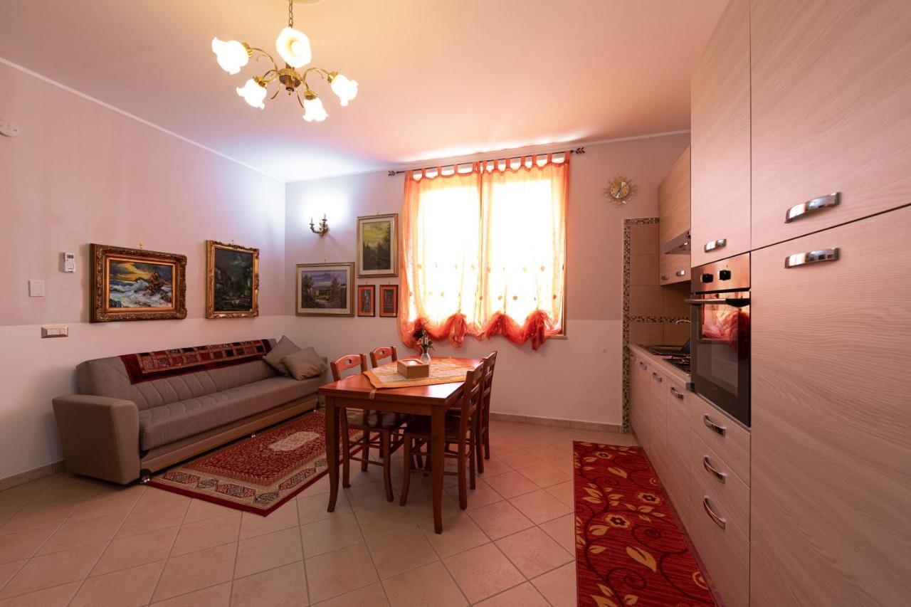 Arcobaleno Apartment 폰디 외부 사진
