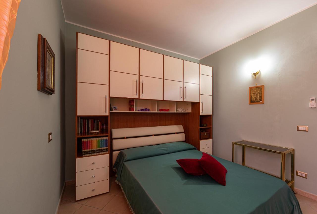 Arcobaleno Apartment 폰디 외부 사진